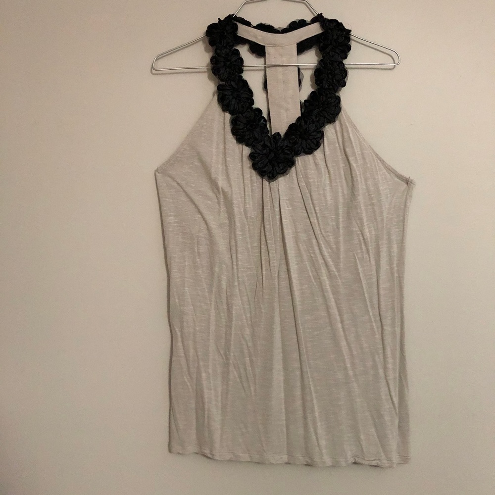 INC tank top with flower details L